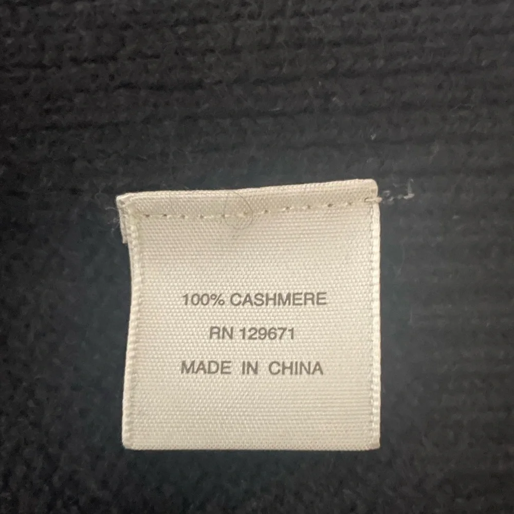 Turtleneck Cashmere Poncho from NakedCashmere - Picture 5 of 7